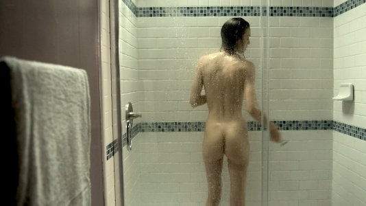 Christy_Carlson_Romano_nude_topless_and_nude_butt_-_Mirrors_2__2010__hd1080p_13.jpg