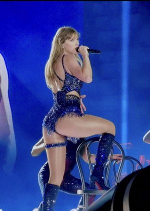 Taylor Swift 002.jpg