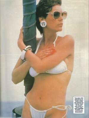 Femme Fatales V1-N1 1992-2.jpg