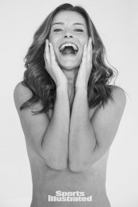 TheFappeningBlog.com - Paulina Porizkova BW 4.jpg