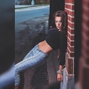 Victoria-Konefal (7).jpeg