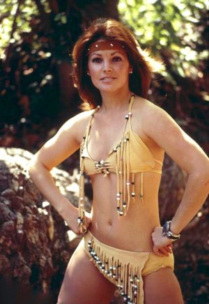 Priscilla Presley   -Wh01rj28rmo1.jpg