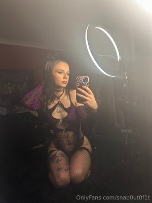 snap0ut0f1t-pic (28).jpg