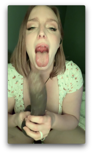 SubmittedRose_Fansly_Screenshot_ 2024-08-26 at 2.09.18 AM.png