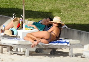 TheFappeningBlog.com - Alessandra Ambrosio Sexy 19.jpg