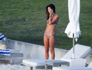 TheFappeningBlog.com - Alessandra Ambrosio Sexy 32.jpg