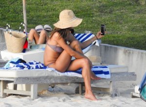 TheFappeningBlog.com - Alessandra Ambrosio Sexy 48.jpg