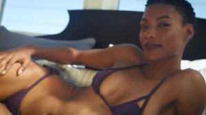 TheFappeningBlog.com - Iyonna Fairbanks Intimates 4.JPG