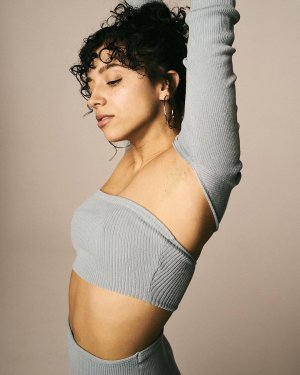 Kiana Madeira (7).jpg