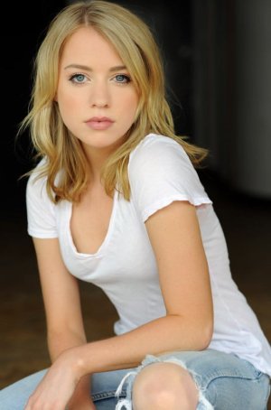 alexz-johnson (2).jpg