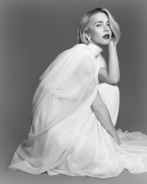 juleshough_post_11_8_2024_3_12_12 PM3497015293334235625.jpg