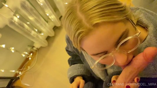 Onlyfans - model_mira - Hot cute blonde girlfriend blowjob and cums swallows.mp4_000022416.jpg