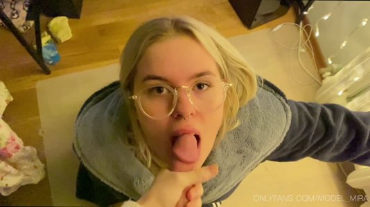 Onlyfans - model_mira - Hot cute blonde girlfriend blowjob and cums swallows.mp4_000359184.jpg