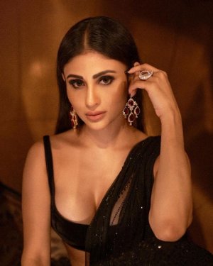 Mouni Roy_7.jpg