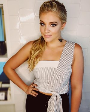Lauren-Alaina-22.jpg