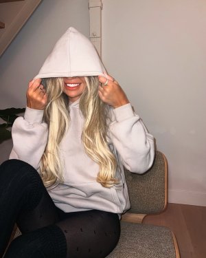 Impromptu   with @weare___her Bodysuit (my favourite under layer for every outfit this winter ...jpg