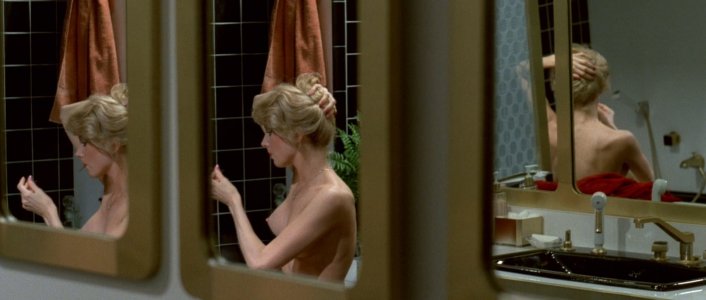 The Seduction (1982).mp4_snapshot_00.52.22.173.jpg The Seduction (1982).mp4_snapshot_00.52.22.173.jpg