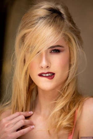 0006-09 thefappeningblog.com.jpg