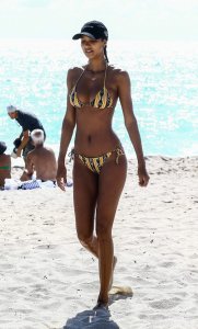 TheFappeningBlog.com - Lais Ribeiro Sexy 44.jpg