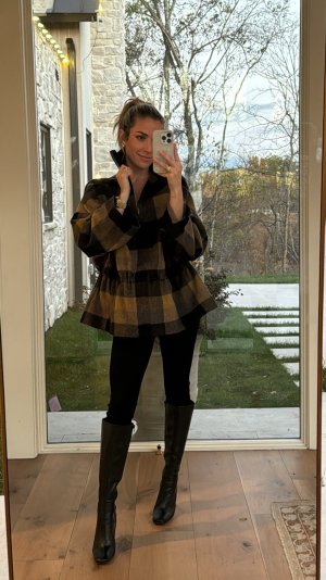 kristincavallari_story_11_22_2024_5_45_28 PM3507239381989366121.jpg