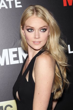 Lindsay Ellingson (4).jpg