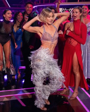 juleshough_post_11_24_2024_11_17_21 AM3508493505653467591.jpg