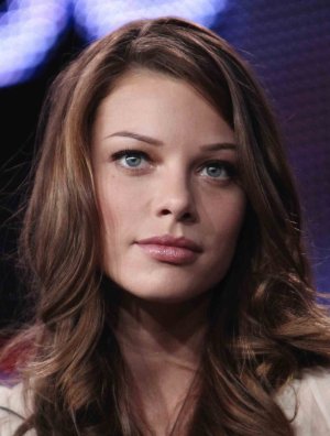 Lauren German (5).jpg