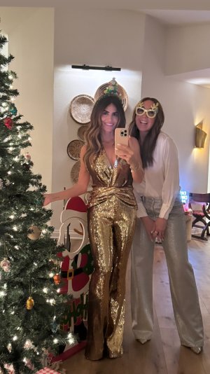 thealisonvictoria_story_11_30_2024_10_00_05 PM3513165694835716431.jpg