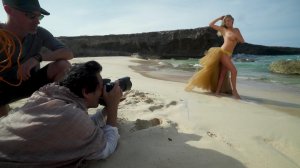 TheFappeningBlog.com - Kate Upton - Candids 1.JPG