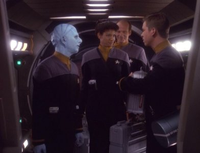 star-trek-deep-space-nine-tv-series-still-1400.jpg