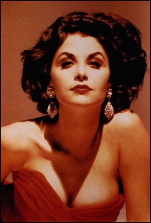 Sherilyn Fenn (7).jpg