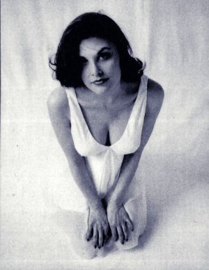 Sherilyn Fenn (26).jpg