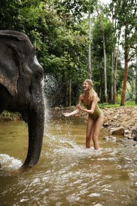 TheFappeningBlog.com - Magdalena Frackowiak Nude & Sexy 30.jpg