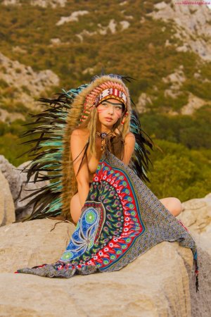 0013-04 thefappeningblog.com.jpg