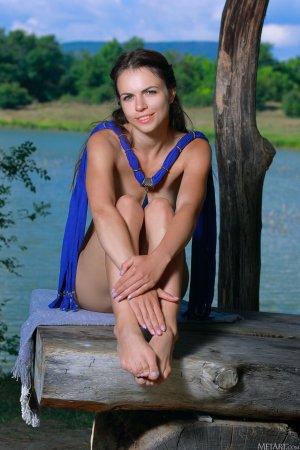 0008-14 thefappeningblog.com.jpg