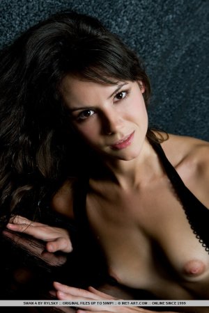 swan-a-vidua-08 thefappeningblog.com.jpg