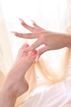 0009-15 thefappeningblog.com.jpg