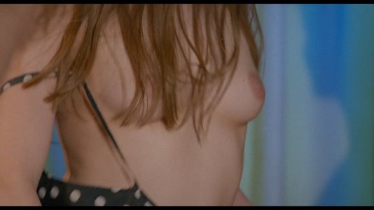 Le sourire (1994).mkv_snapshot_01.20.14.699.jpg