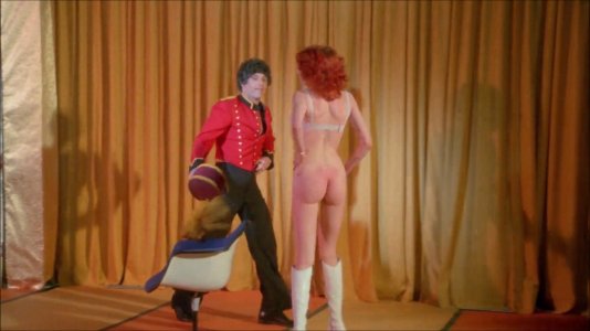 Candy Goes To Hollywood (1979).mp4_snapshot_00.11.15.657.jpg