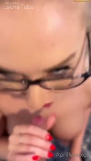 April Mae Leaked Blowjob (54).jpg