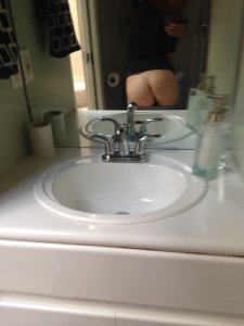 TheFappeningBlog.com - Jane Levy Leaked The Fappening 1.JPG