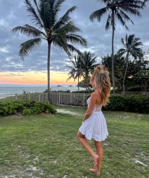 katrinakbowden_post_12_18_2024_1_39_06 PM3525959458432354656 (1).jpg