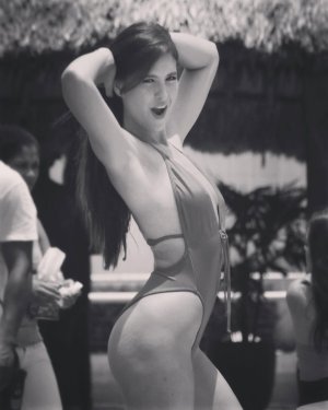 taliana-vargas (5).jpg