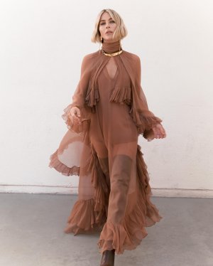 juleshough_post_12_22_2024_12_28_21 PM3528822962604582929.jpg