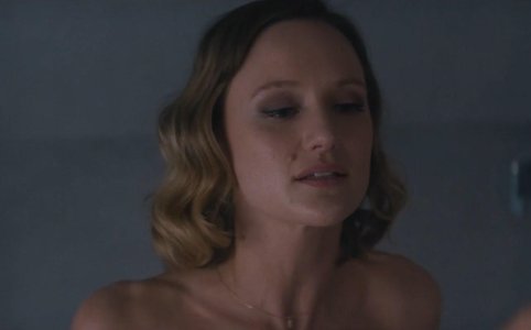 Kerry Bishe in Happily aa7.jpg