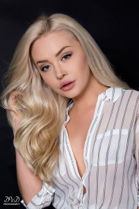 TheFappeningBlog.com - Amber Karis Bassick Nude & Sexy 8.jpeg