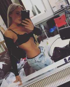 TheFappeningBlog.com - Amber Karis Bassick Nude & Sexy 36.jpg