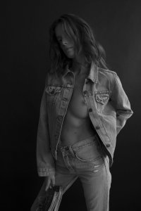 TheFappeningBlog.com -  Pauline Serreau 19.jpg