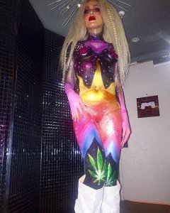 TheFappeningBlog.com - Imogen Anthony Topless 13.jpg