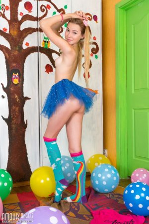 0003-11 thefappeningblog.com.jpg